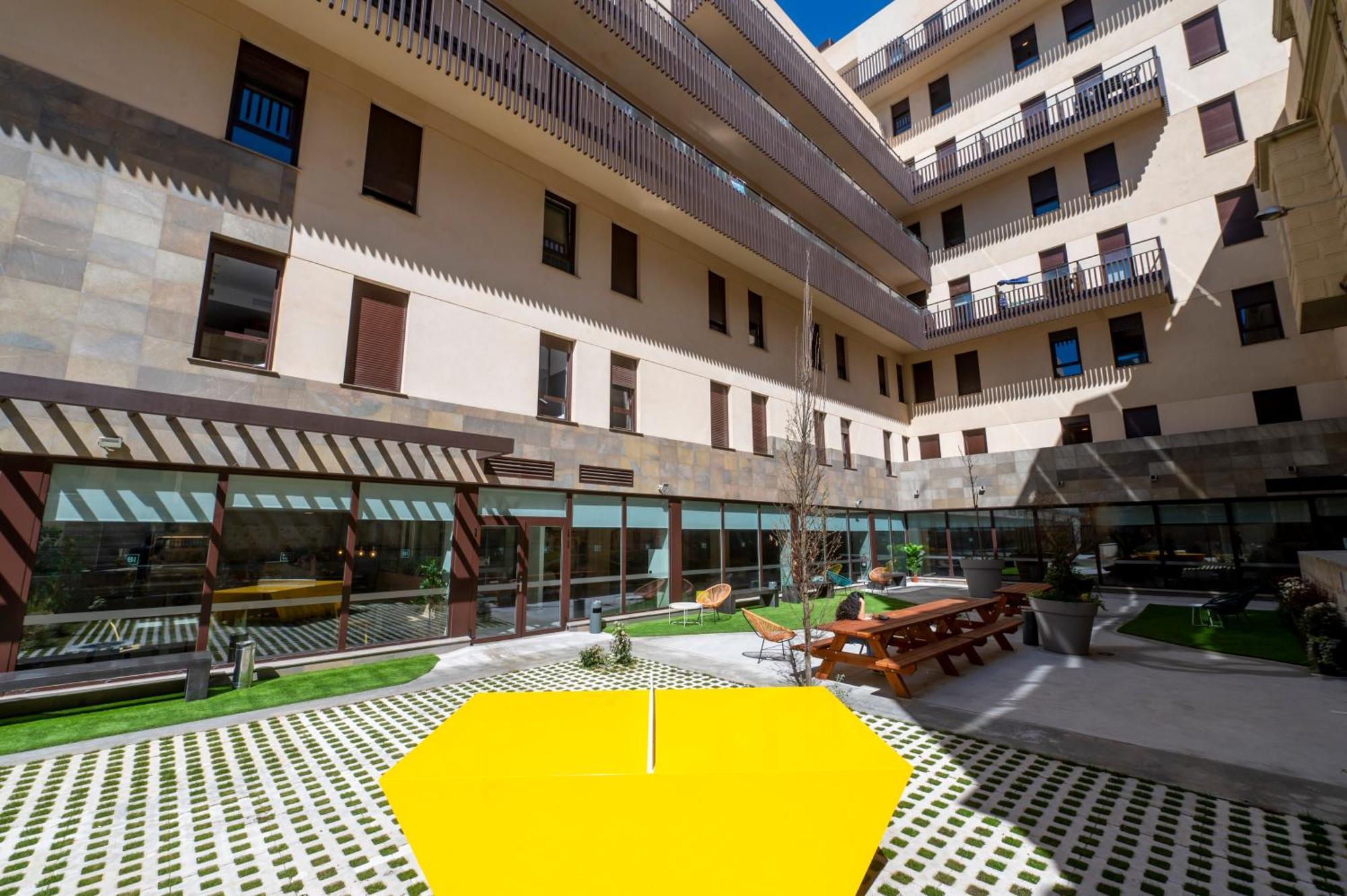 Hotel Residencia Bravo Students Granada Exterior foto